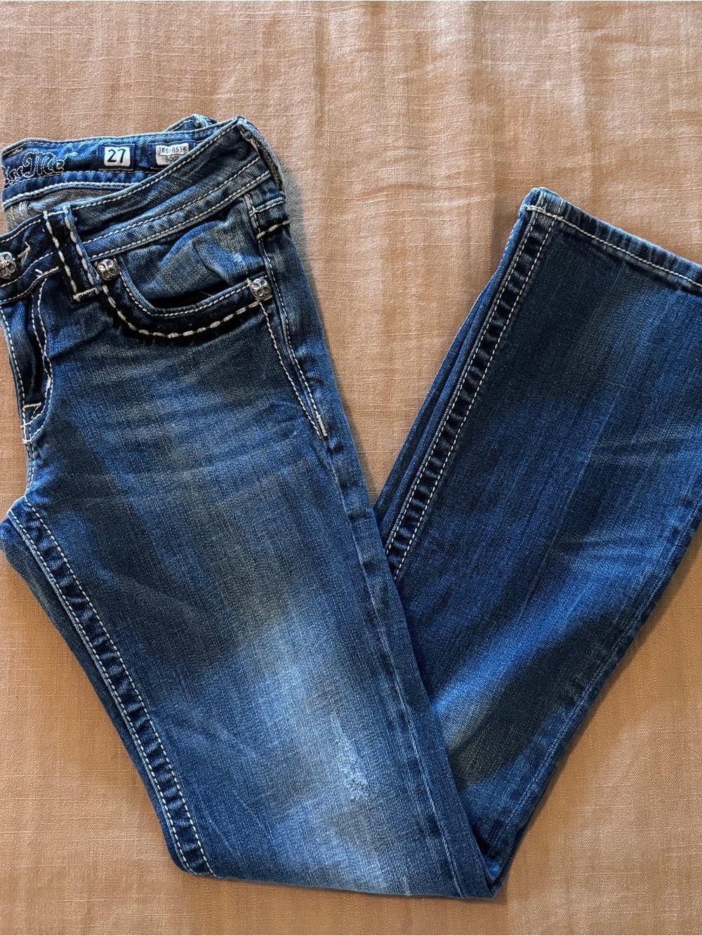 Miss Me Bootcut Jeans Size 27 Rhinestone Winged Cross Embellished Low Rise Y2K - Picture 2 of 9